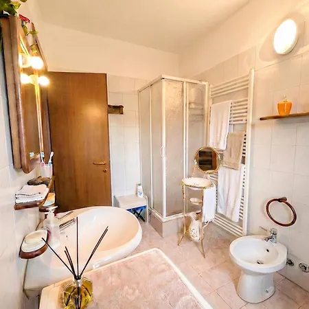 Vila Casa Maria Rosa Charming In The Heart Of Monferrato Mombercelli